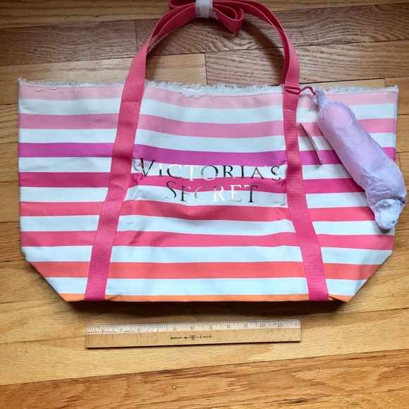 Victoria’s Secret Striped tote bag new with tags - Picture 3 of 3